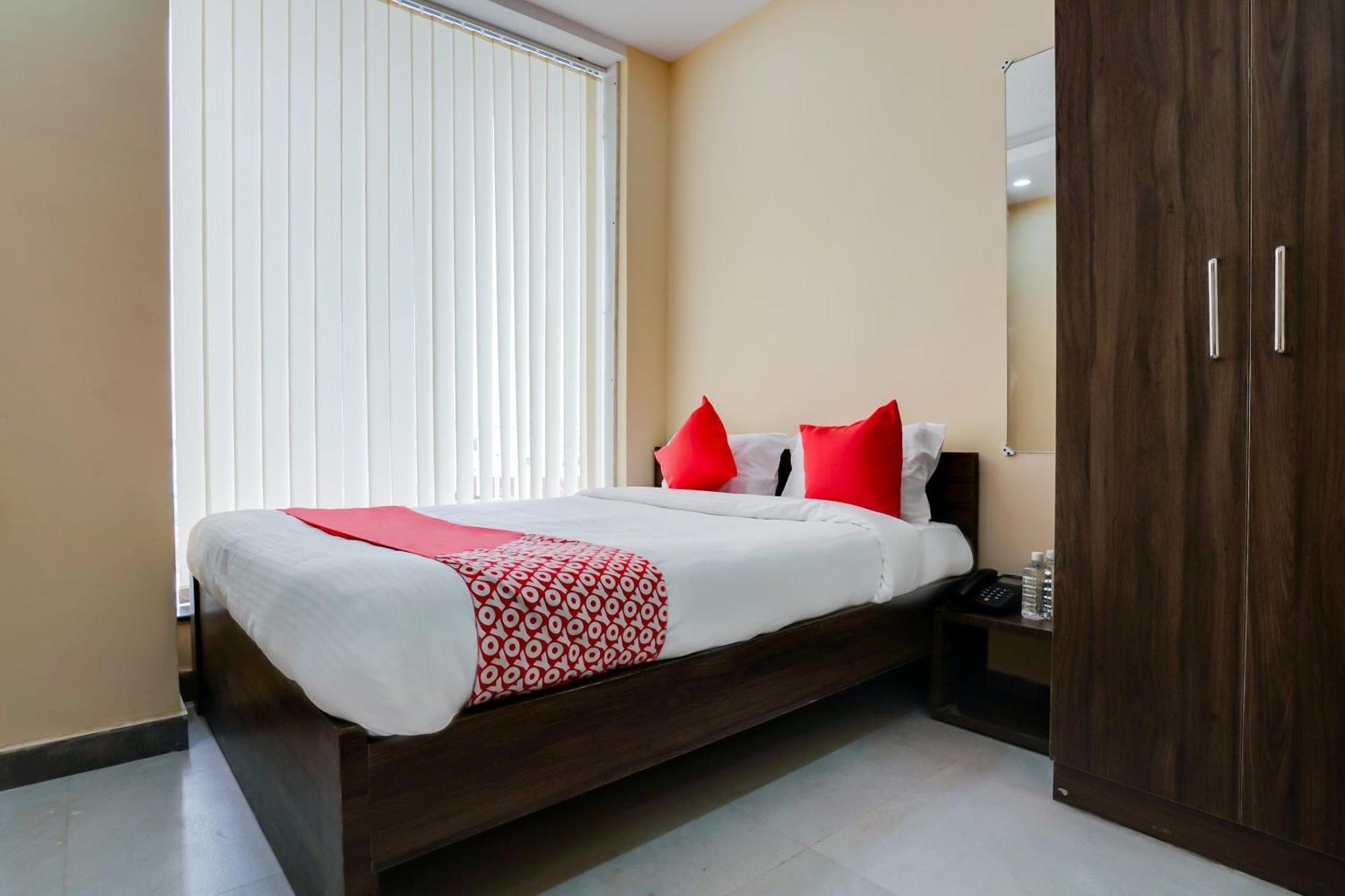 Hotel O Alekhya Residency Cafe Bahar Sururnagar Exteriér fotografie