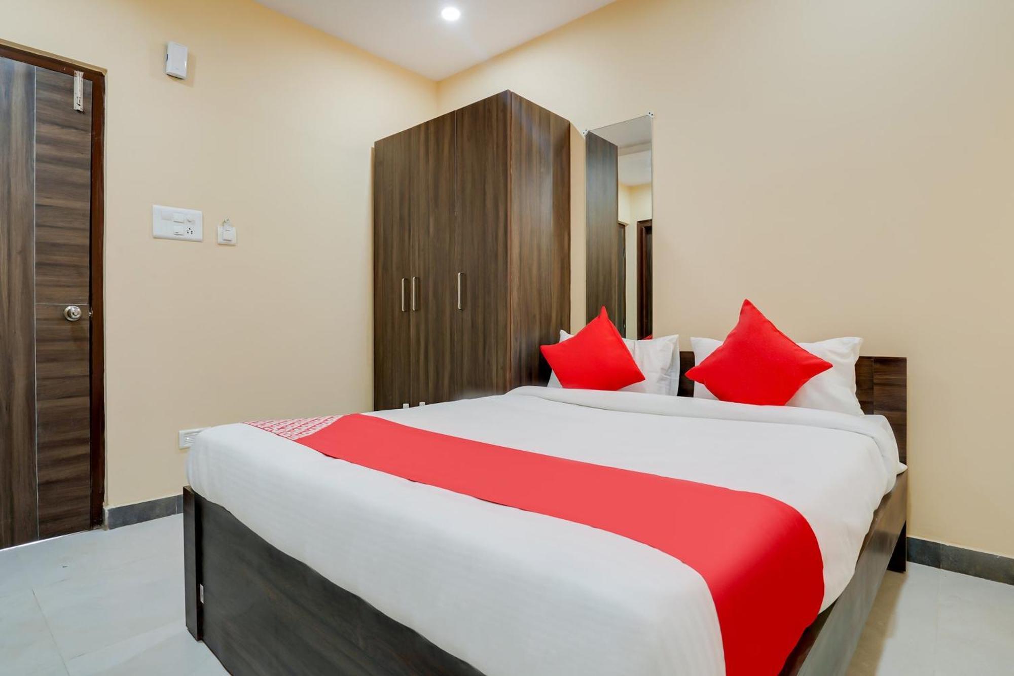 Hotel O Alekhya Residency Cafe Bahar Sururnagar Exteriér fotografie