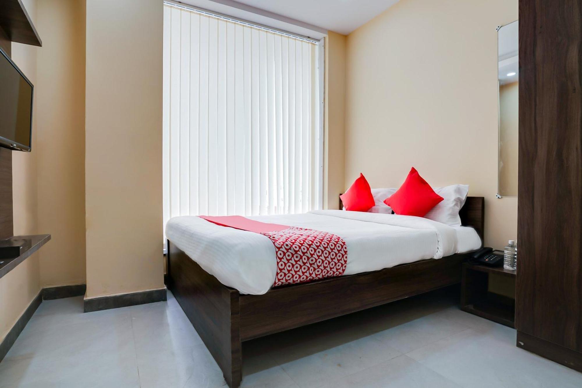 Hotel O Alekhya Residency Cafe Bahar Sururnagar Exteriér fotografie