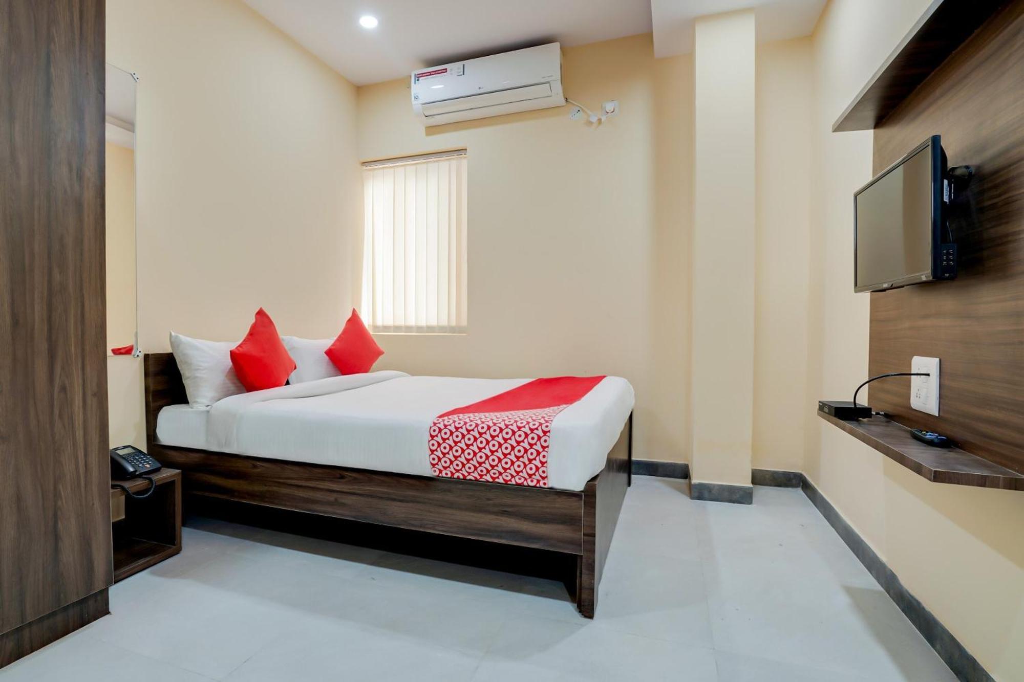 Hotel O Alekhya Residency Cafe Bahar Sururnagar Exteriér fotografie