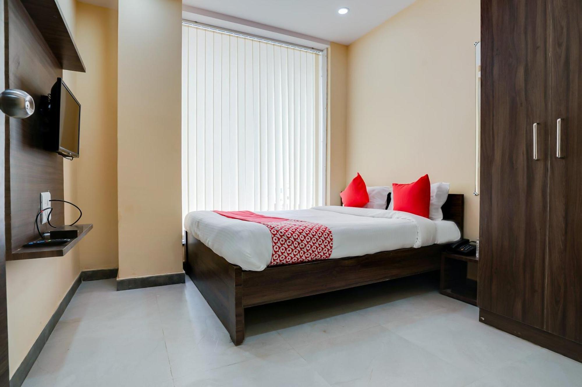 Hotel O Alekhya Residency Cafe Bahar Sururnagar Exteriér fotografie