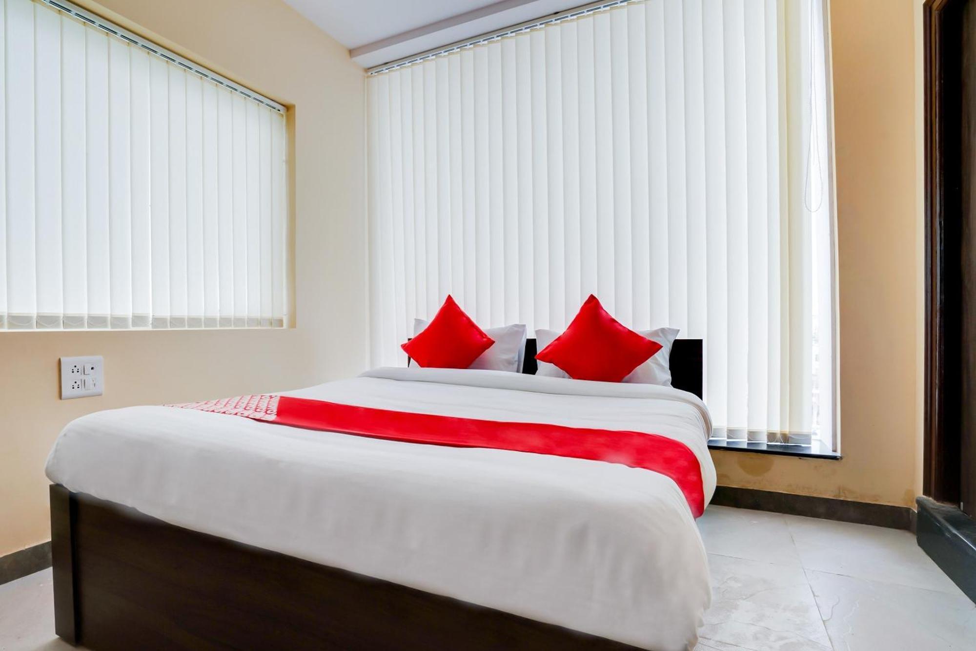 Hotel O Alekhya Residency Cafe Bahar Sururnagar Exteriér fotografie