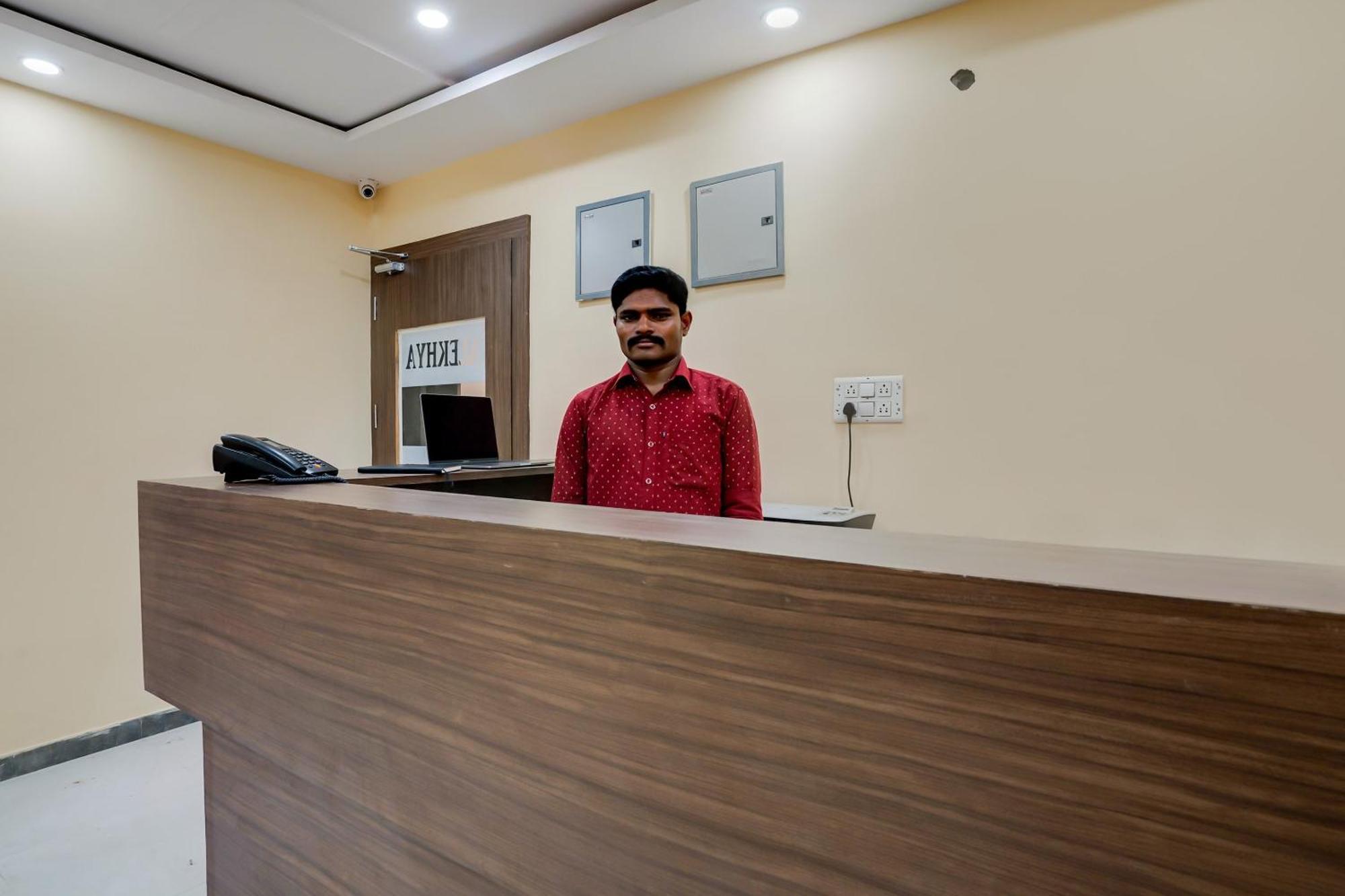 Hotel O Alekhya Residency Cafe Bahar Sururnagar Exteriér fotografie